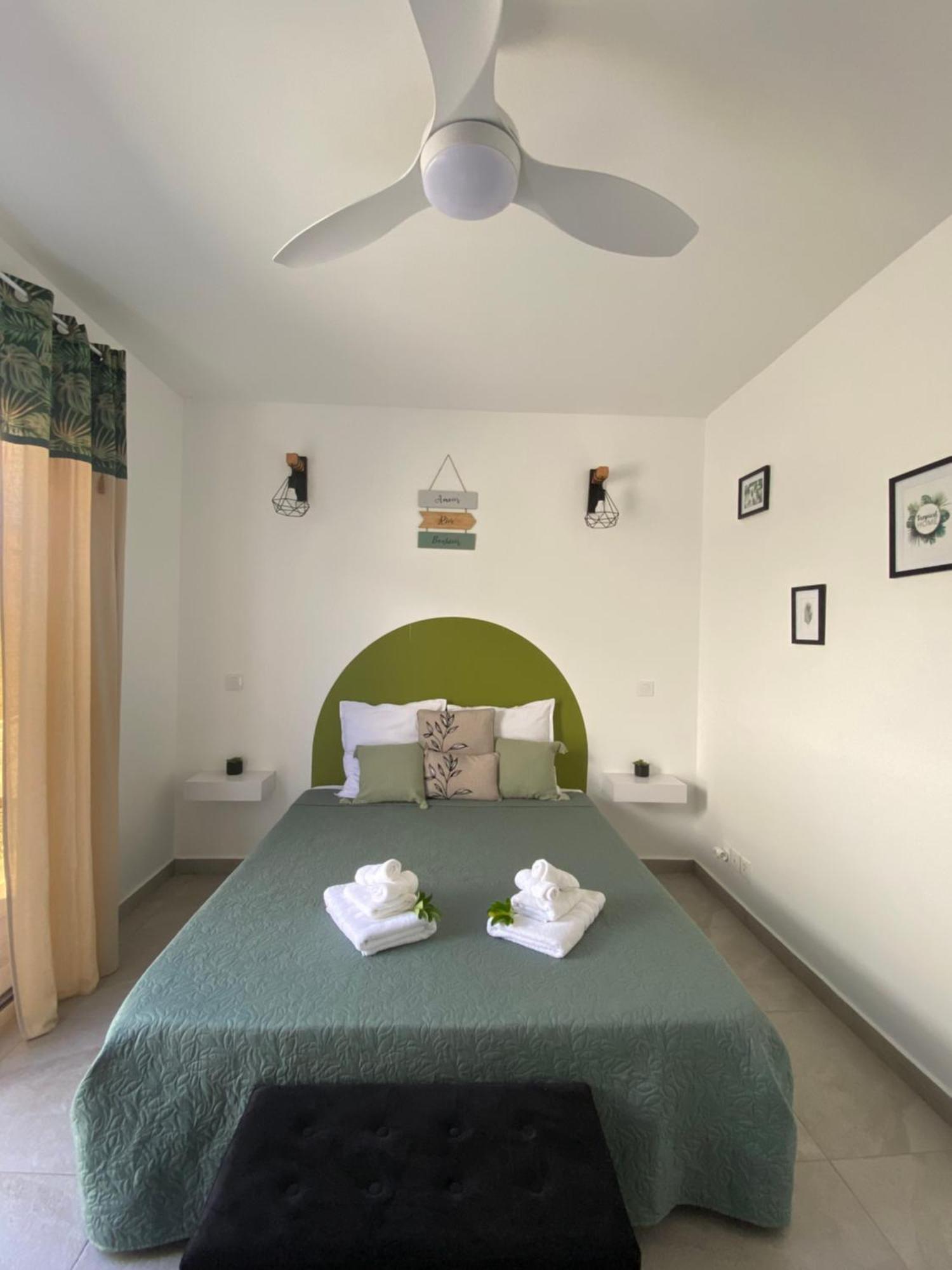 Villa Lanais Baie-Mahault Bagian luar foto