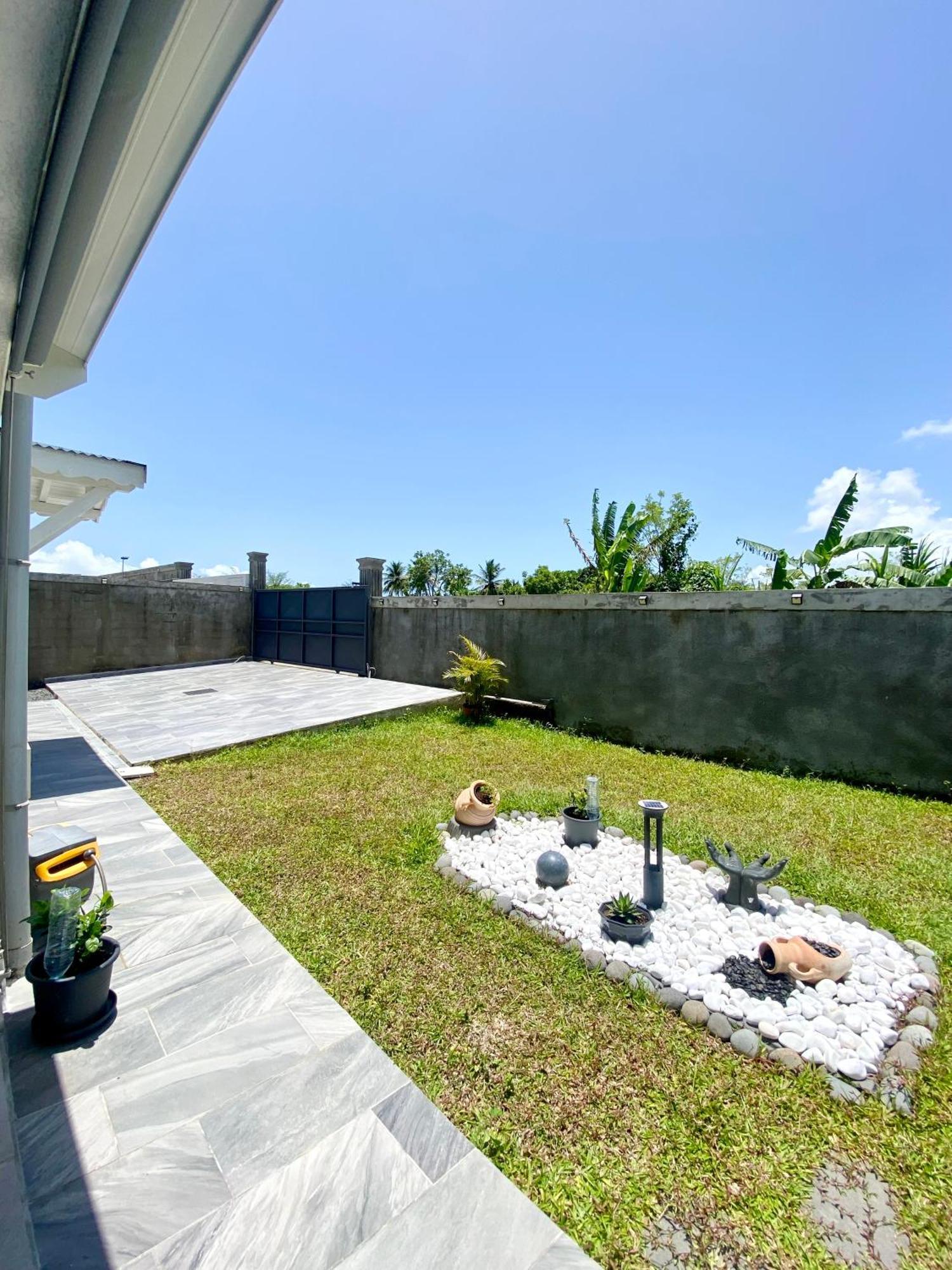 Villa Lanais Baie-Mahault Bagian luar foto