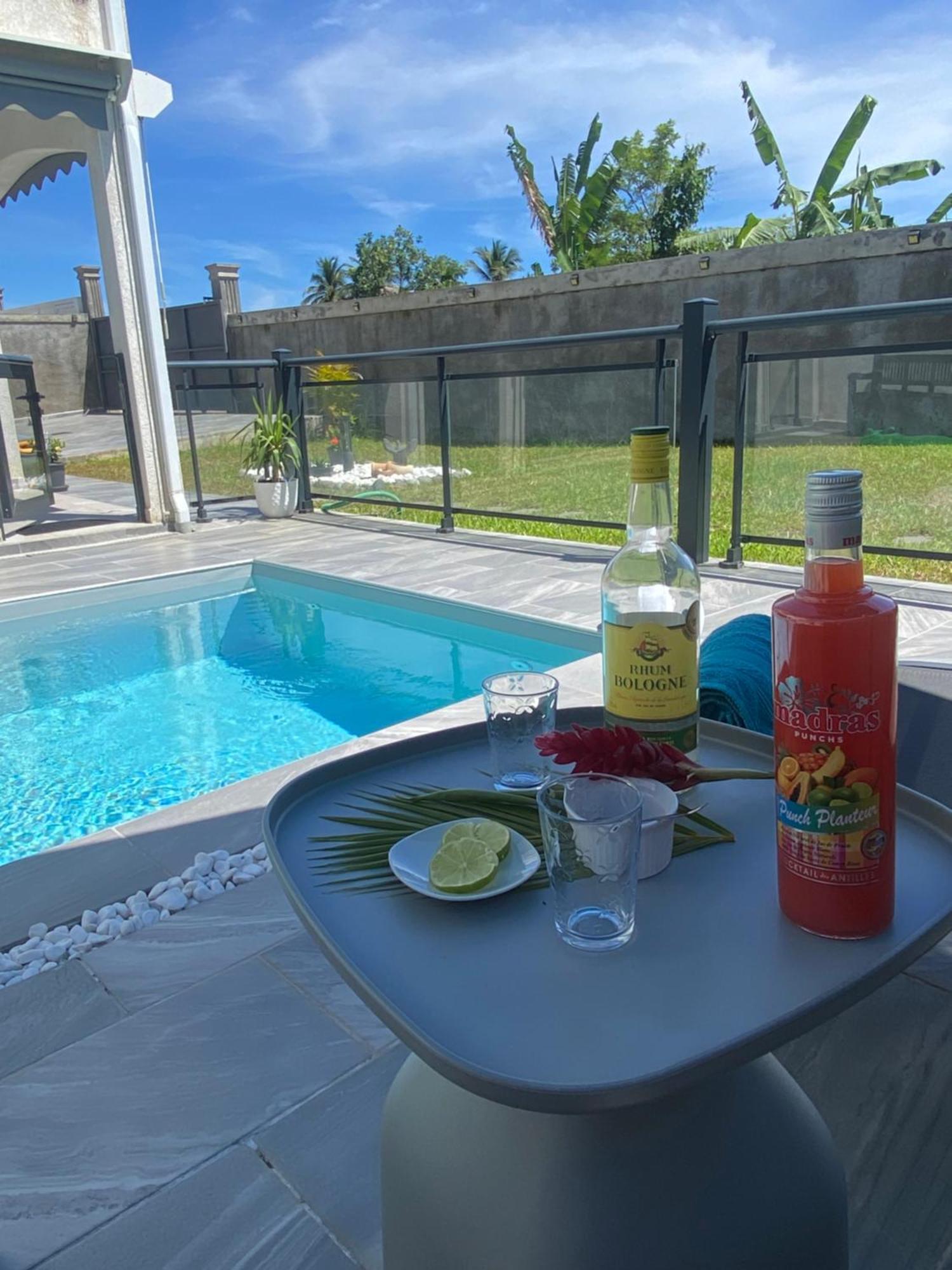 Villa Lanais Baie-Mahault Bagian luar foto